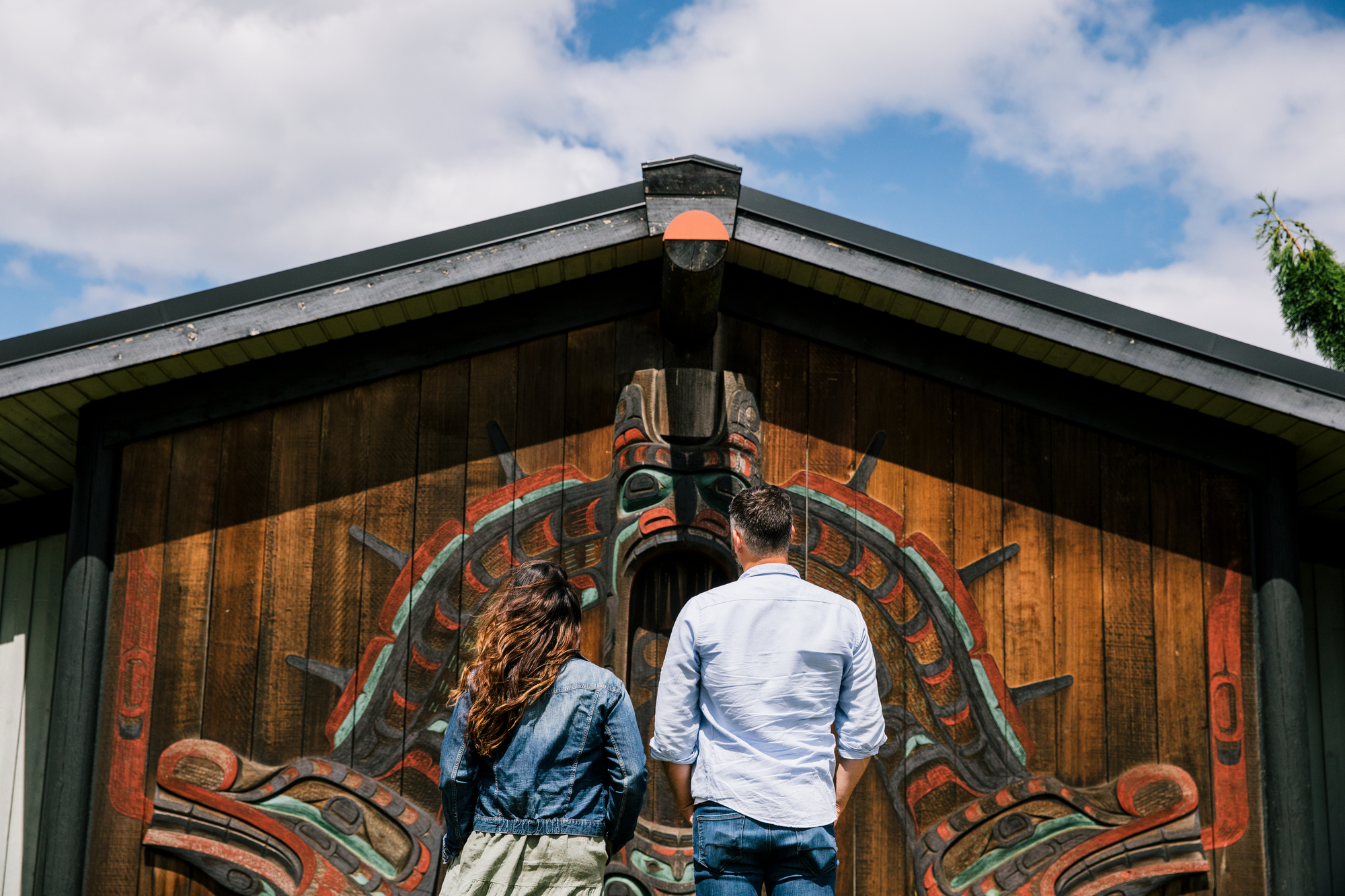 Couple standing in front of the I-Hos Gallery in Comox | Comox Valley/Jordan Dyck